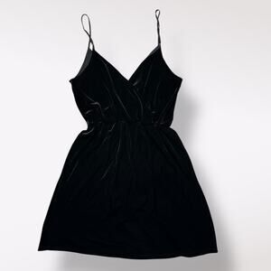 Abercrombie & Fitch Black Velvet V-Neck Faux Wrap Mini Dress Size M Classic‎
